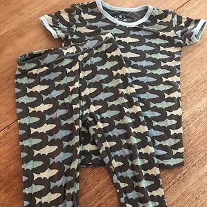 Kickee Pants, Size 3, Fish print, Short sleeve top and Pants set